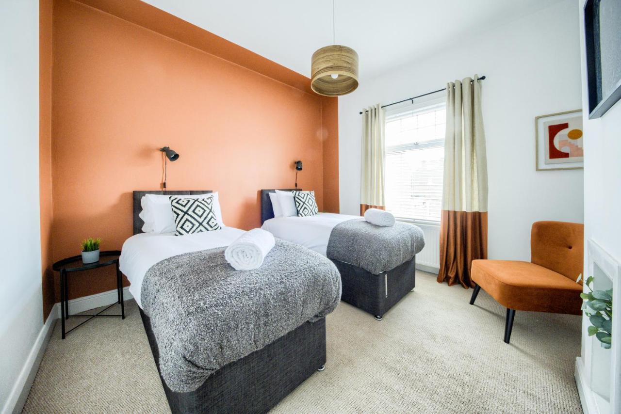 Coventry Fashionable House, City Centre, Free Parking, Sleeps 4, By Empower Homes Екстериор снимка