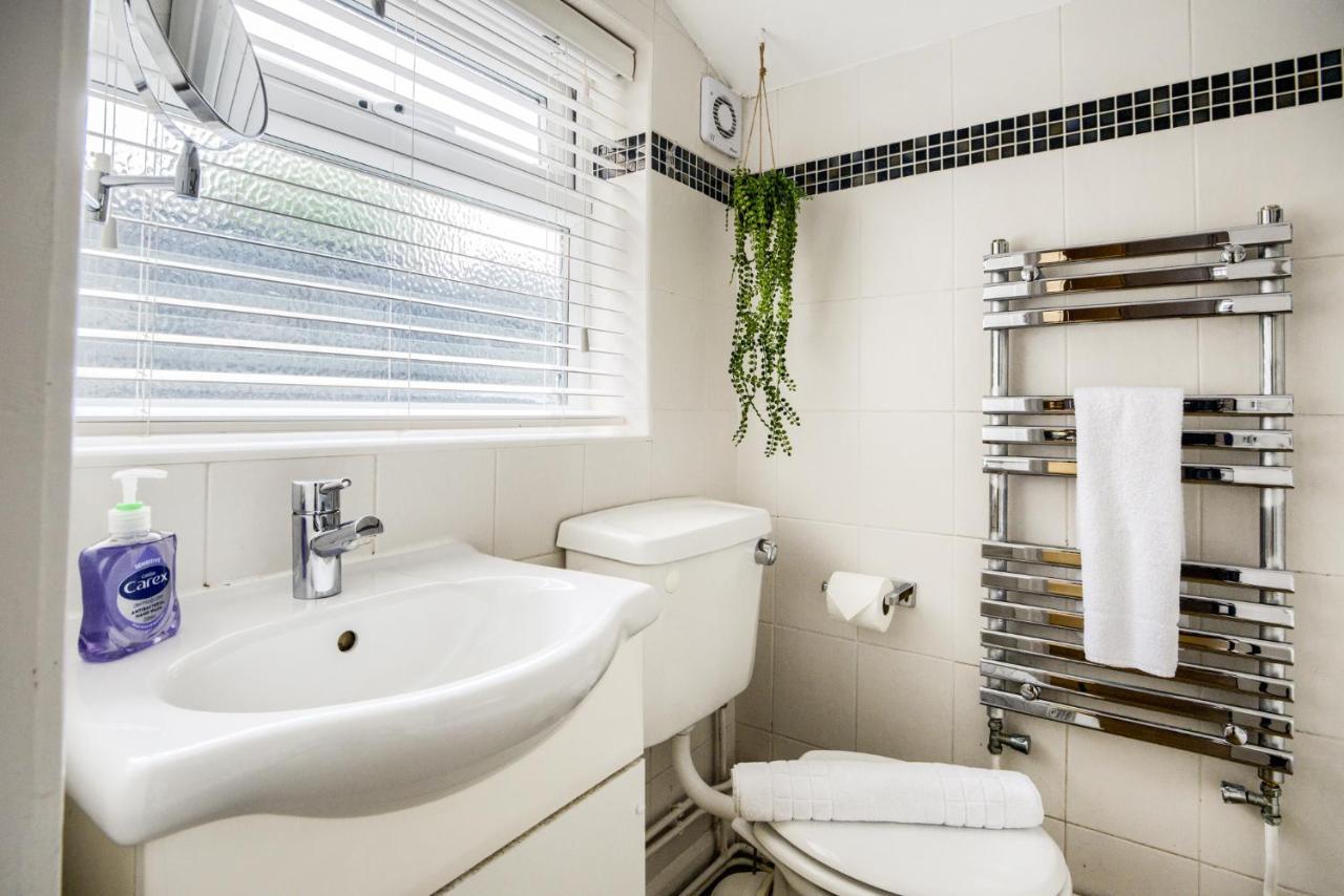 Coventry Fashionable House, City Centre, Free Parking, Sleeps 4, By Empower Homes Екстериор снимка
