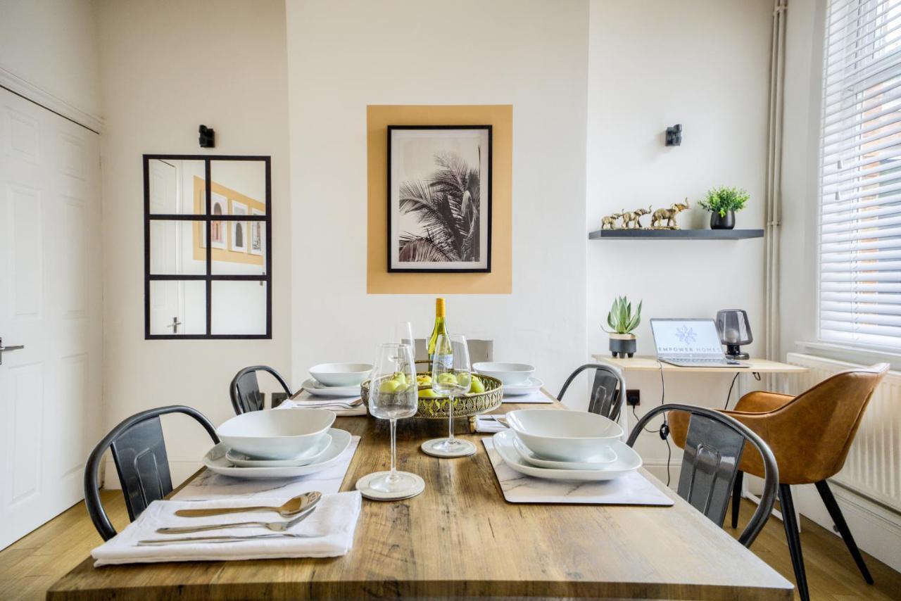 Coventry Fashionable House, City Centre, Free Parking, Sleeps 4, By Empower Homes Екстериор снимка