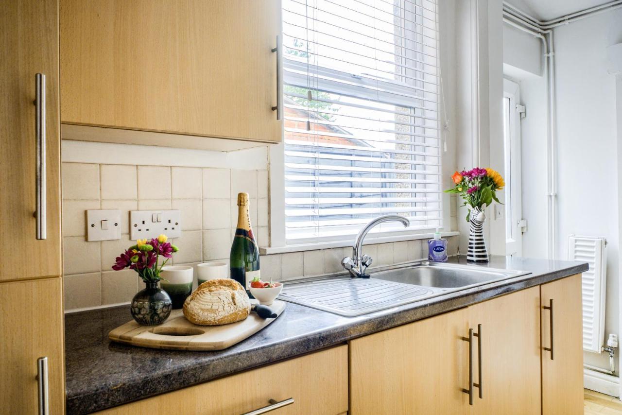 Coventry Fashionable House, City Centre, Free Parking, Sleeps 4, By Empower Homes Екстериор снимка